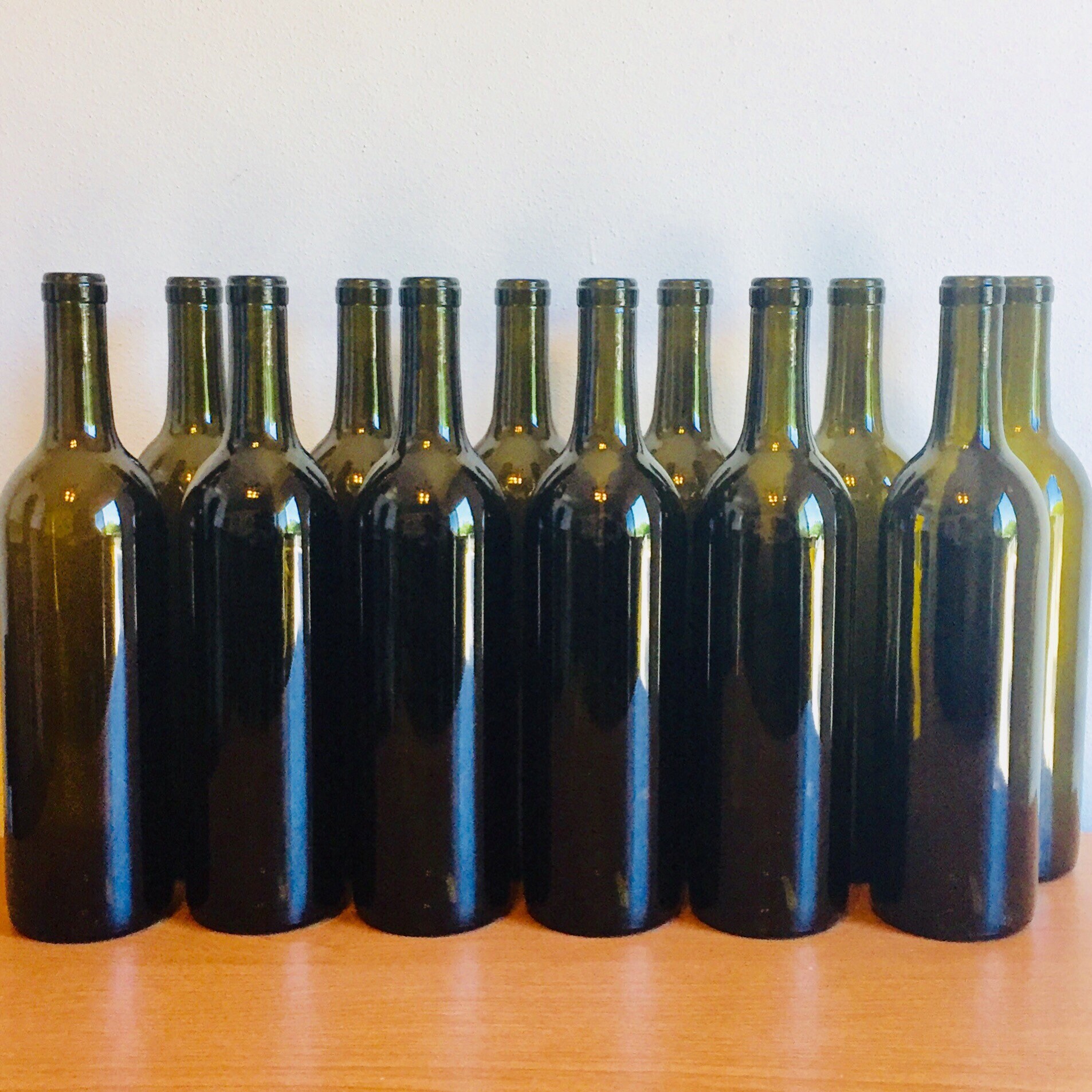 Empty Wine Bottles without Labels 12-pack, Rustic Empty Wine Bottles, Wine Bottle Crafts and Decor, Bottle Tree, Wedding Centerpieces