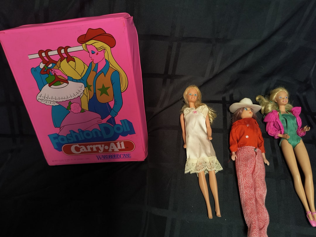 Fashion Doll Case & 3 Dolls. Etsy