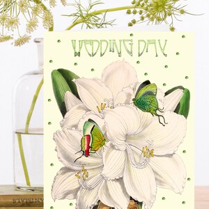 Carte d’art scintillante à la main de mariage vintage fantaisiste ~ Fleurs de lys parfumées blanches florales et papillons colorés ~ Designer de haute qualité WD003
