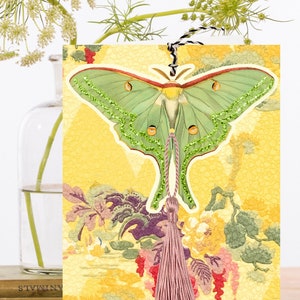 Carte d’art fandangle suspendue à la main scintillante à la main fantaisiste ~ Papillon scintillant vert menthe et gland violet ~ Designer de haute qualité FD036