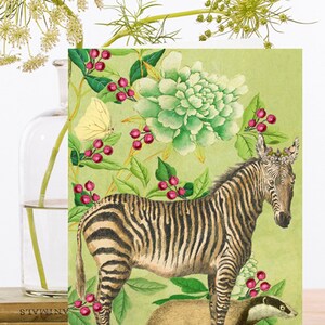 Grillige Vintage Collage Art Card ~ Zebra & Badger met Floral Chinoiserie Achtergrond Witte Vlinder ~ Designer Hoge Kwaliteit RS151