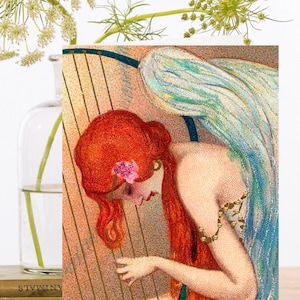 Stravagante Hand Glittered Vintage Art Card ~ Angelo rosso haried con ali di piume che suonano l'arpa magica Harmony ~ Designer gt022 di alta qualità