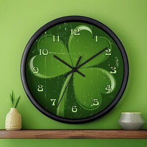 Irish Shamrock Wooden Wall Clock #1, 10&quot; Round, St. Patrick&#39;s Day Decor, Kelly Green Clover Clock, Irish Heritage Gift, Celtic Decor, Gift
