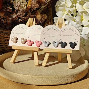 El MINI MICKEY Stud / Pendientes de arcilla polimérica / Pendientes hechos a mano / Pendiente colgante / Regalo de Navidad / Regalo navideño / Hipoalergénico