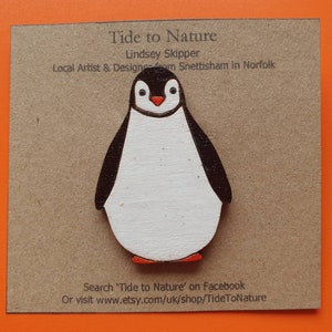 Penguin pin/badge