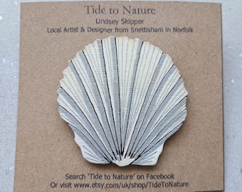 English Handmade Pewter Scallop Shell Lapel Pin Badge Presented in a ...