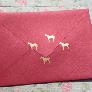 20-150 Tiny Horse Stickers, envelopzegel, cadeauverpakking, knutselspullen, 0,5-2 inch, vinyl, 2026 Chinese dierenriem