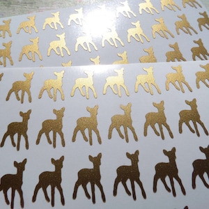 Plus de 60 autocollants Tiny Deer, décalcomanies de cerf doré, décor d’invitation à une baby shower, fête de révélation du genre, fourniture d’artisanat, 0,5 à 1 po, vinyle