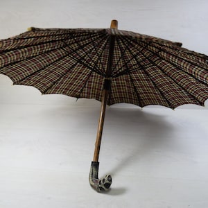 Vintage Handmade Collectible Sun Umbrella Mini Umbrella Ladies Folding Parasol Photo Prop, Theatre Movie Prop Sun Shade