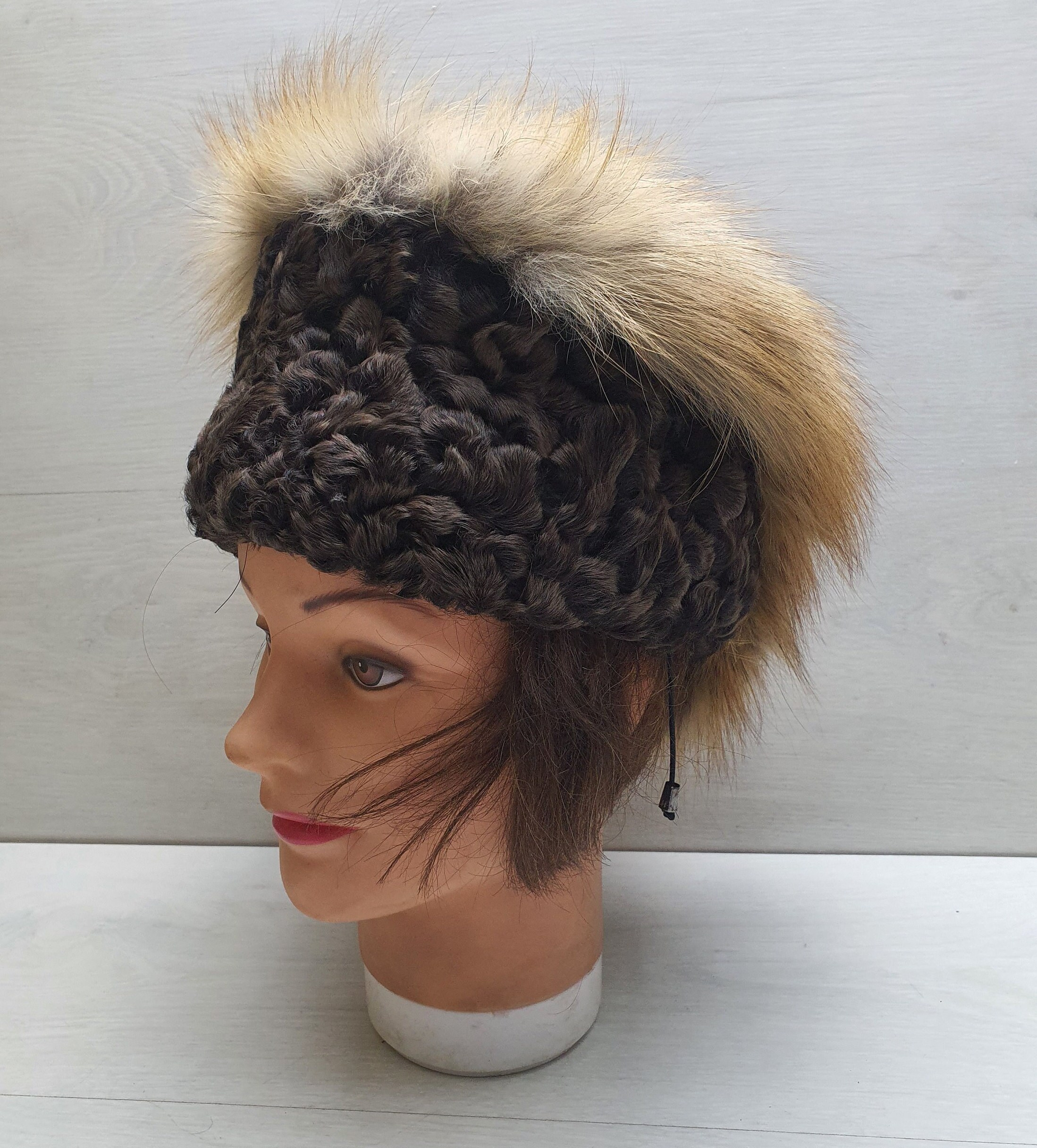 Vintage Fox Fur Hat Chestnut Brown Hand Made  Winter Cap Authentic Wild Fox Trapper Hat, Fox Fur Hat, Lined Fur Hat  main image 2