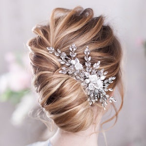 Bridal hairpiece Crystal hair comb Wedding headpiece Crystal hair piece Floral Bridal Hair Comb Flower Hair Comb Rhinestone headpiece Roses