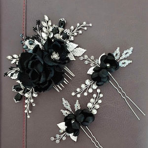 Black flower comb Gothic wedding hair piece Black Wedding Veil Gothic hair piece Black hair piece goth hair accessories Halloween Hair Clip