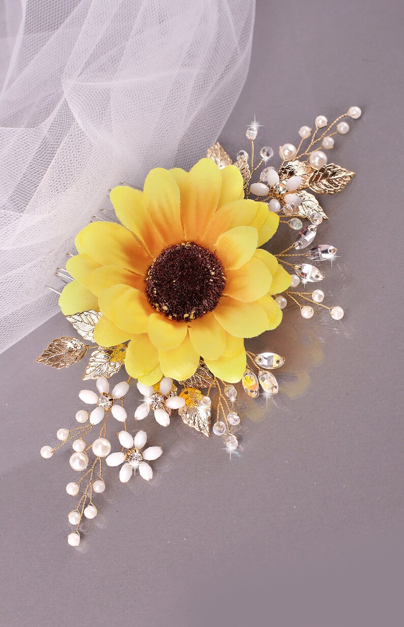 Sunflower flower hair comb Sunflower headband Yellow flower crown Sunflower wedding Fall floral crown Fall wedding Yellow bridal headpiece