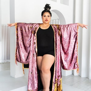 Pink Champagne long kimono. Pink and gold reversible sequins perfect for festival outfits, glamorous party wear and summer evenings. image 2
