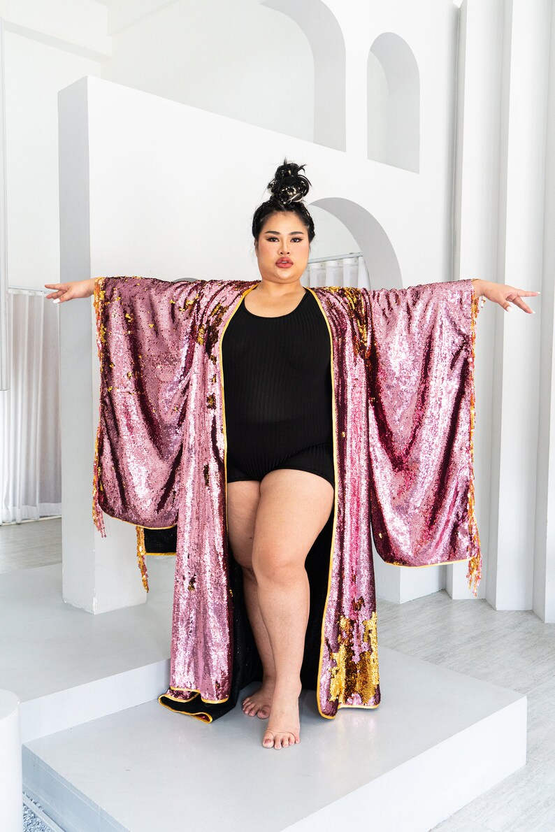 Pink Champagne long kimono. Pink and gold reversible sequins perfect for festival outfits, glamorous party wear and summer evenings. image 2