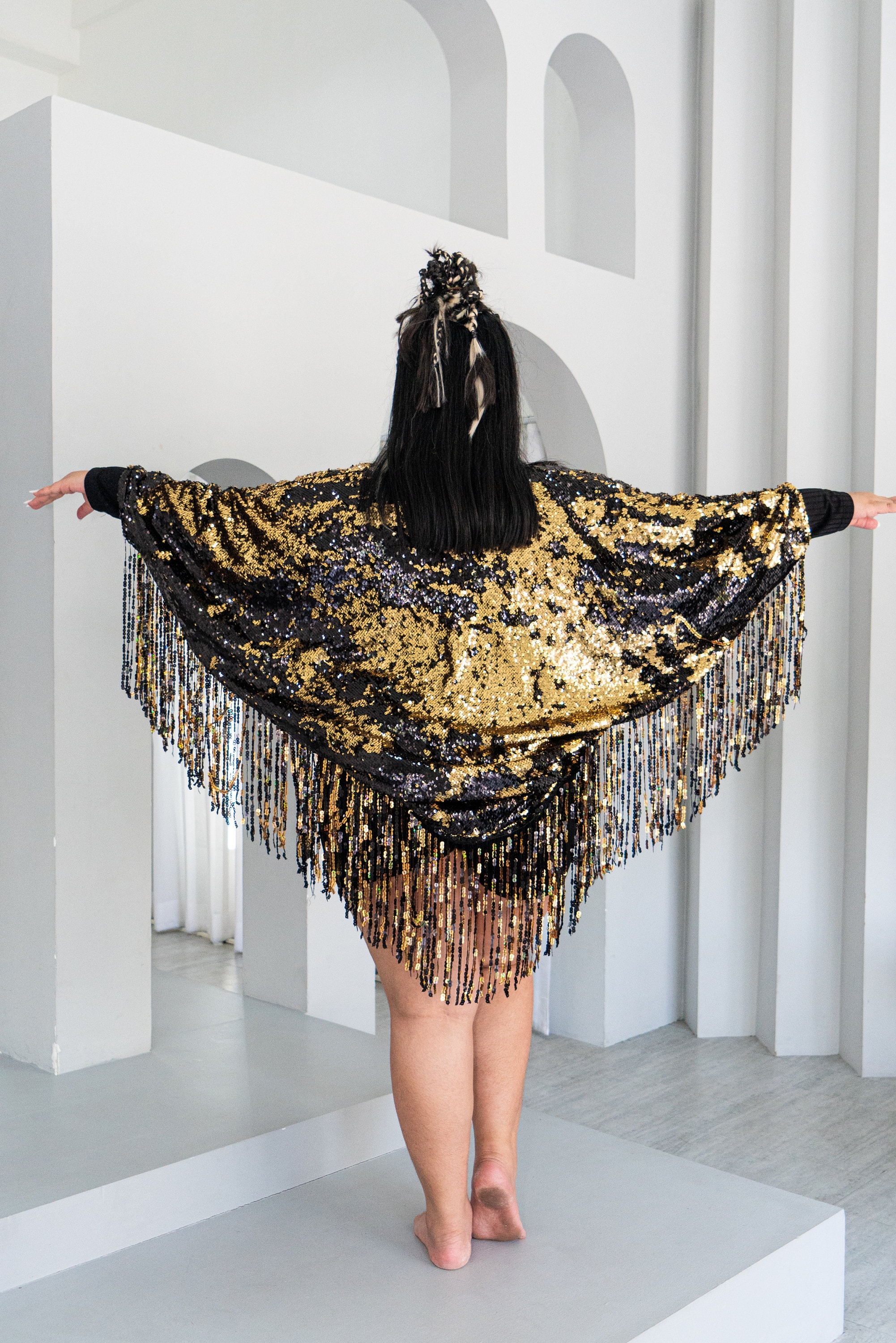 Gold and Black Sequin Kimono for the Perfect Festival Outfit