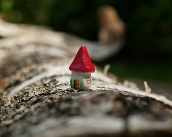 Maison miniature en argile « Toit rouge », maison faite à la main, maison en argile, décoration en terrarium, décoration de jardin de fées
