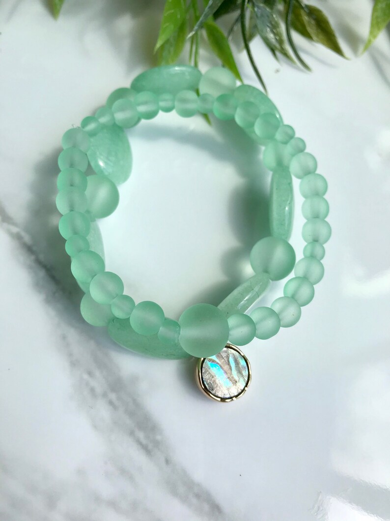 Handmade light green bracelet set