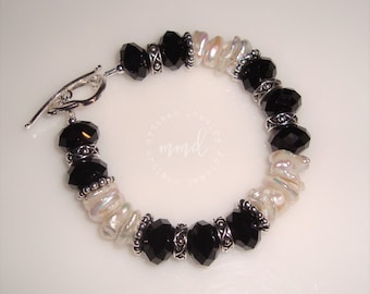 Freshwater Pearl, Jet Crystals and Silver Bracelet