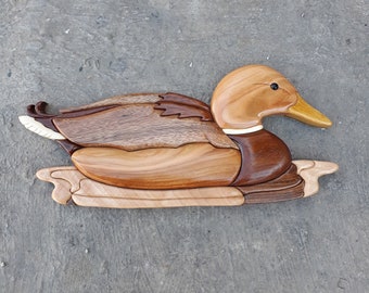 Pato em intársia, marcenaria, decoração para casa, decoração de parede, animal, pássaros, arte em madeira em intársia, entalhe em madeira, pato, caçador, amor por patos