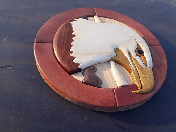 NATURAL COLOR HARDWOOD CARVED INTARSIA WOOD ORNAMENT HUMMINGBIRD