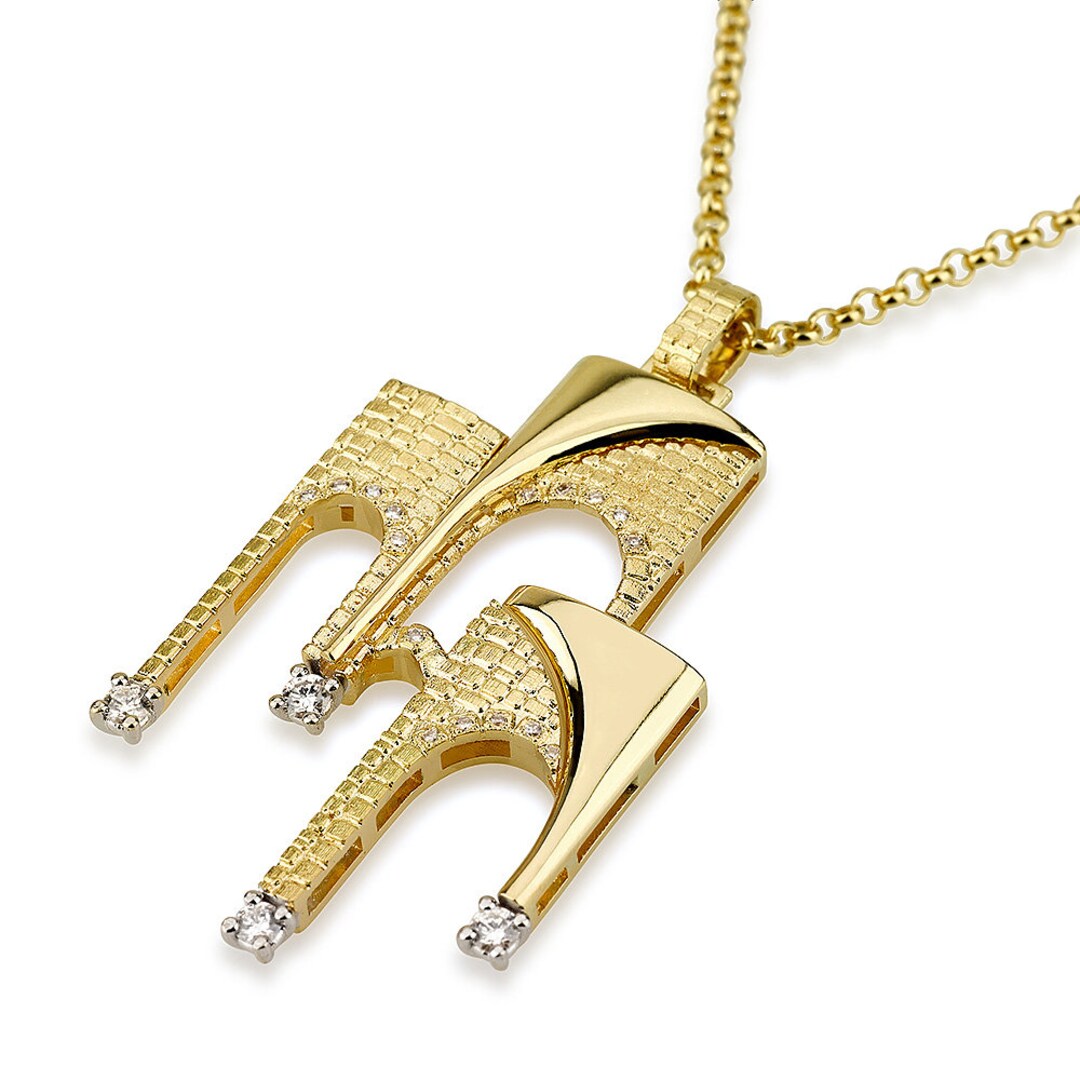 Elegant 18K Gold Jerusalem Gate Pendant Necklace With Sparkling