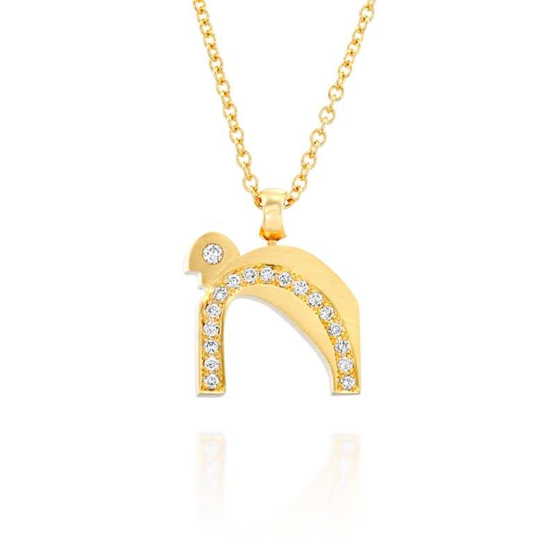 Elegant 18K Yellow Gold Chai Jewish Necklace: Symbol of Life and Faith ...