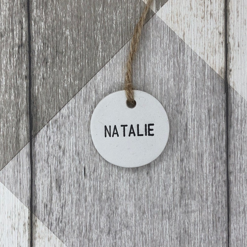 Clay name tags, personalised clay tags, place names, wedding favours, clay gift tags, wedding place names, wedding keepsake, name tags, clay Bild 8