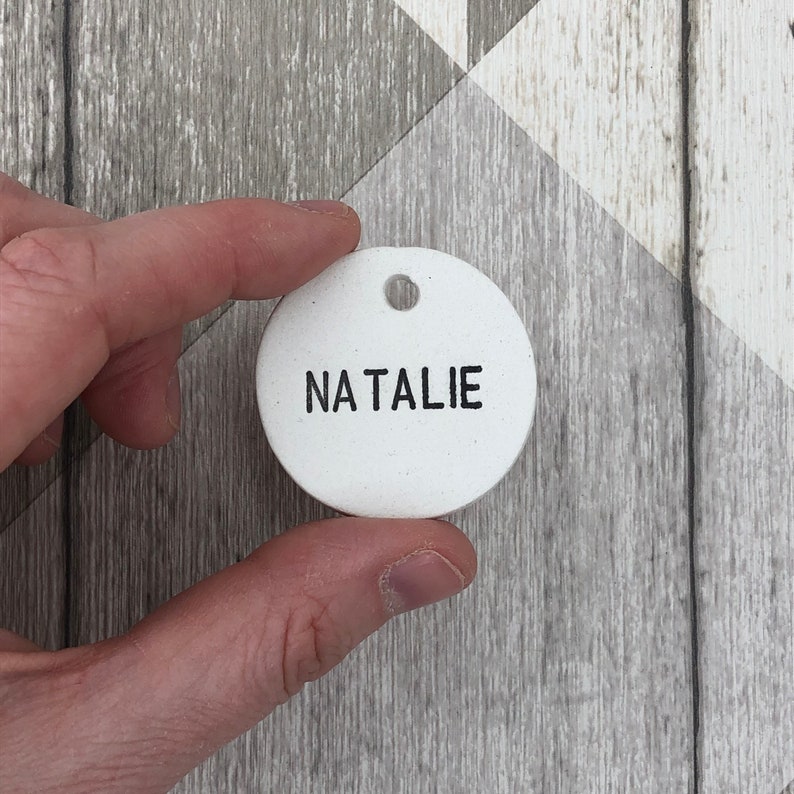 Clay name tags, personalised clay tags, place names, wedding favours, clay gift tags, wedding place names, wedding keepsake, name tags, clay Bild 9