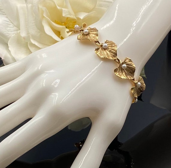 Vintage 14K Gold Pearl Bracelet, 14K Gold Leaves … - image 1