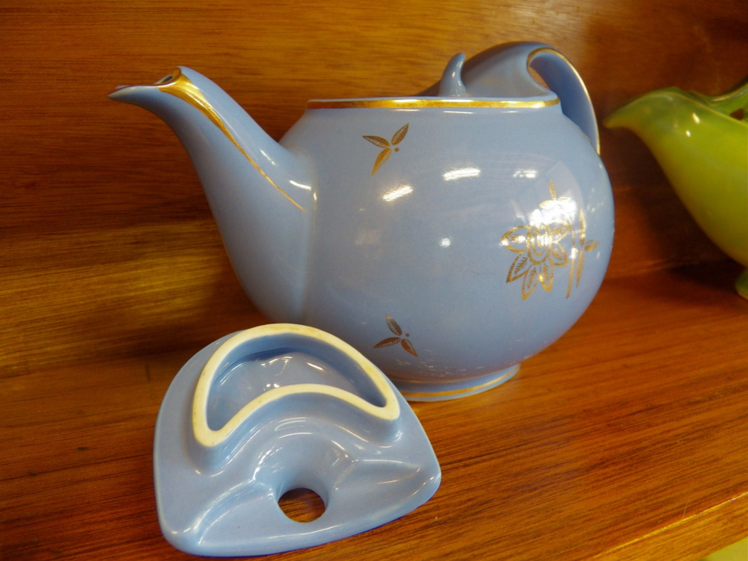 Hall 1940s Vintage Teapot 0749 Hook Lid Cadet Blue Gold Etsy