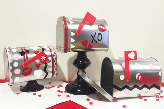 Personalized Metal Mailbox!! CLEARANCE! SCRATCH & DENT!! Small Tin Mailbox for Valentine's, Holidays, Treehouse, Clubhouse, Pretend Play.