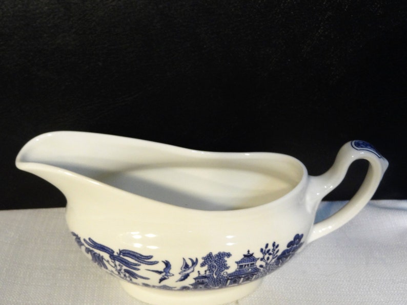 Vintage Churchill Blue Willow Gravy Boat Blue and White Etsy