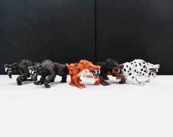 Gorgonopsids, Mini Prehistoric Figurines, Hand-painted 3d-printed Animal Collectible