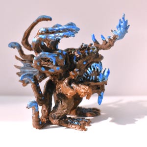 Fanfin Angleroid, Mini Deep Sea Anglerfish Figurine, Glow in the Dark, Hand-painted 3d-printed Collectible