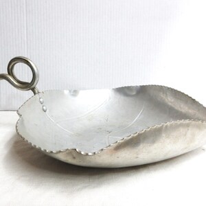 Buenilum Hand Wrought Aluminum Leaf Serving Dish