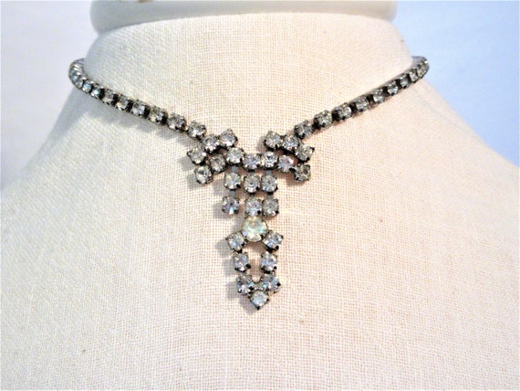 Jewelry set includes rhinestone necklace bracelet… - image 4