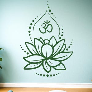 Lotus Flower Wall Decal with Om Symbol – Yoga Vinyl Sticker, Spiritual Boho Wall Art for Meditation Room or Bedroom Decor (#2549di)