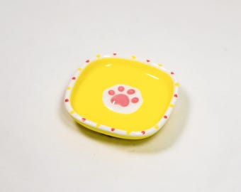 Vassoio decorativo in ceramica fatto a mano a forma di zampa di gatto - Piccola ciotola gialla per salse - Piatto unico per soprammobili - Simpatica ciotola per il cibo del tuo animale domestico.