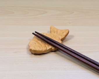 Poggia cucchiaio giapponese in ceramica per pesce Taiyaki (poggia pennello) - Porta utensili da cucina fatto a mano