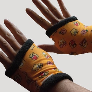 Instafluff fingerless gloves shown on hands