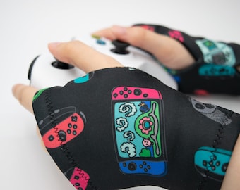 Game Controller Pattern Gamer Gloves, Hand Warmer Fleece lined, Unisex Wrist Warmer computer, Typing Glove, Black Fingerless Glove texting