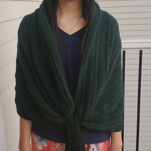 hand-knitted  scarf/cape/shawl with cashmere yarn（dark green）