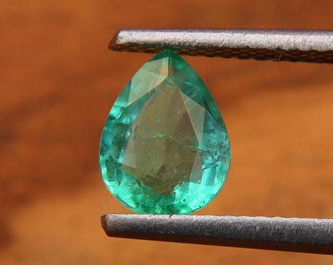 GSI Certified Natural Emerald Pear Cut Gemstone 1.16 Carat, Engagement Ring