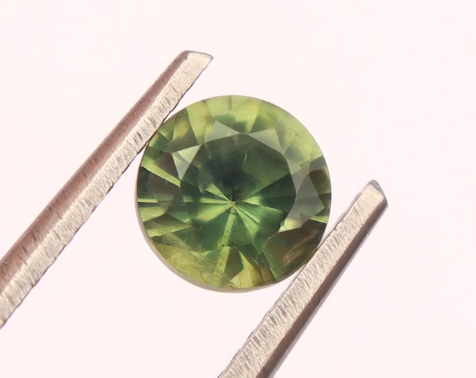 GSI Certified Green Teal Sapphire: 1.03 Carat Round Cut Gemstone
