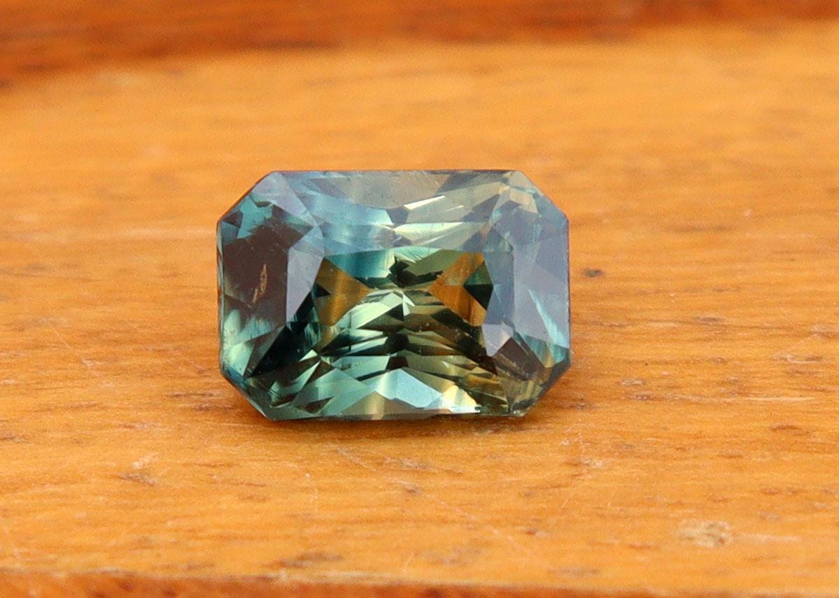 certified by GSI natural green teal sapphire Radiant cut faceted loose gemstone 1.50 carat for jewelry making, September birthstone