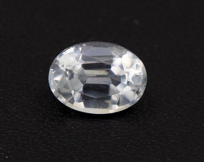 1.67 Carat Oval White Sapphire: GSI Certified Loose Gemstone