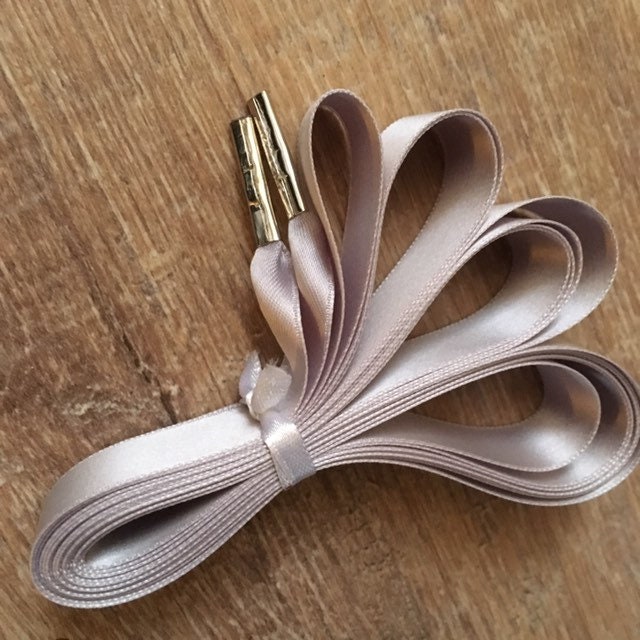 where can i buy ribbon shoe laces