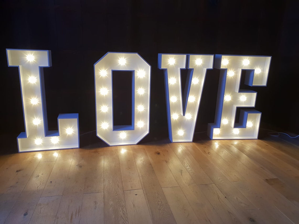 4ft Marquee Letters LOVE light up letters wedding decor Etsy.de