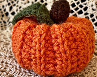 fall knitted pumpkins / fall decor pumpkins / crochet pumpkin / yarn pumpkin / colorful pumpkins / halloween decor / pastel pumpkin